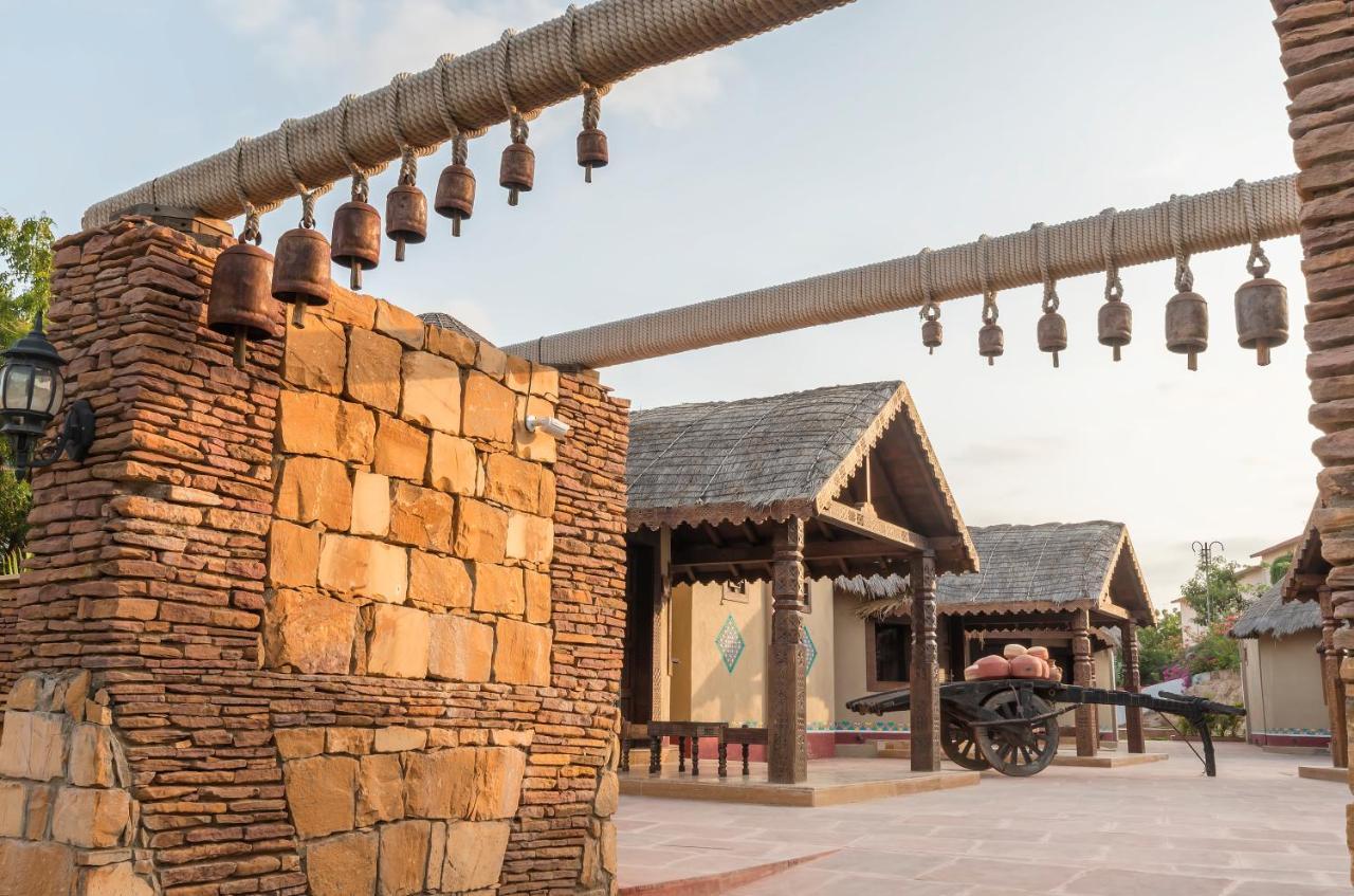 Regenta Resort Bhuj By Royal Orchid Hotels Limited Экстерьер фото