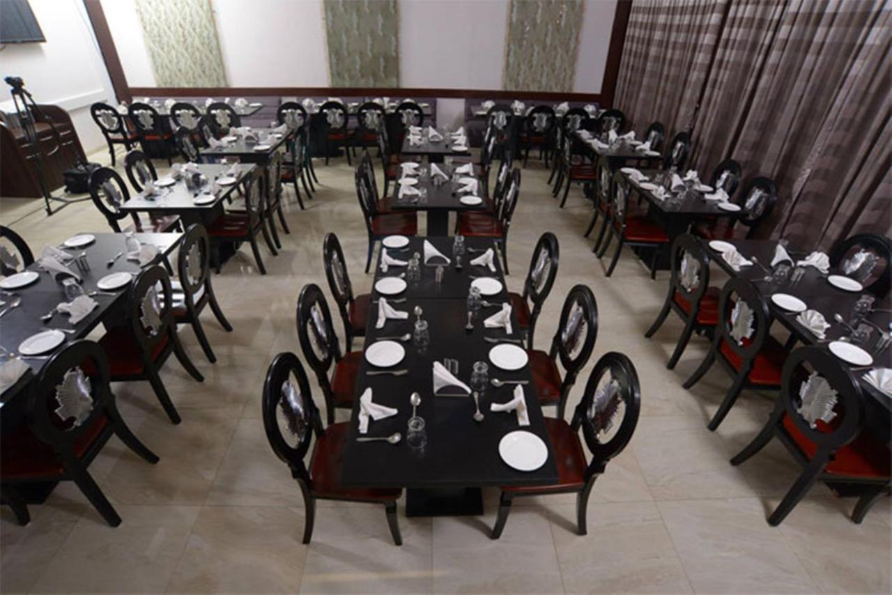 Regenta Resort Bhuj By Royal Orchid Hotels Limited Экстерьер фото