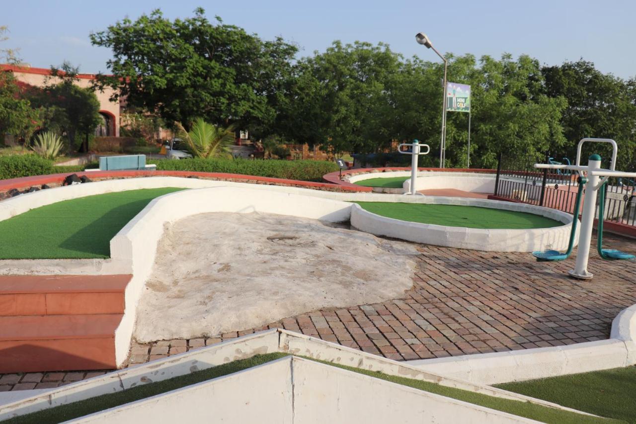 Regenta Resort Bhuj By Royal Orchid Hotels Limited Экстерьер фото