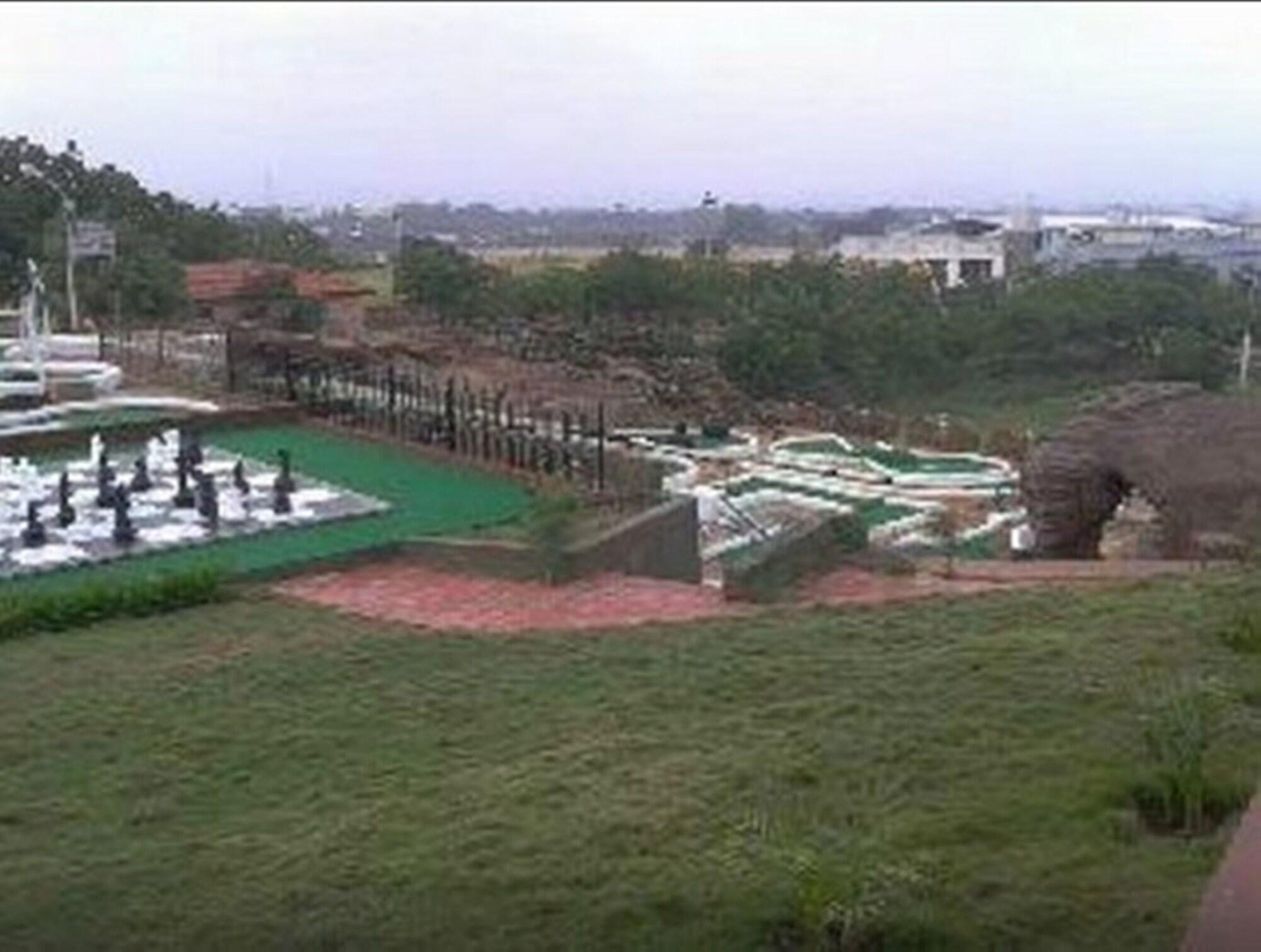 Regenta Resort Bhuj By Royal Orchid Hotels Limited Экстерьер фото