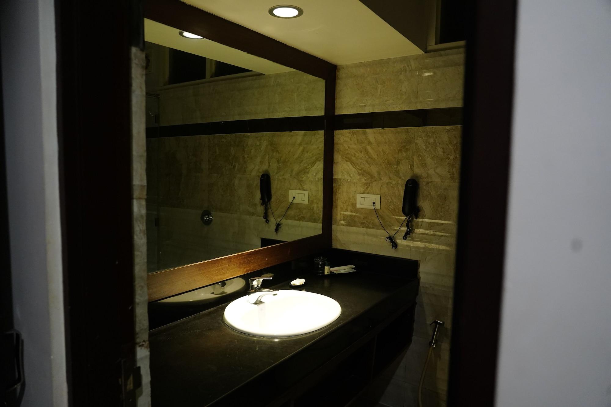 Regenta Resort Bhuj By Royal Orchid Hotels Limited Экстерьер фото