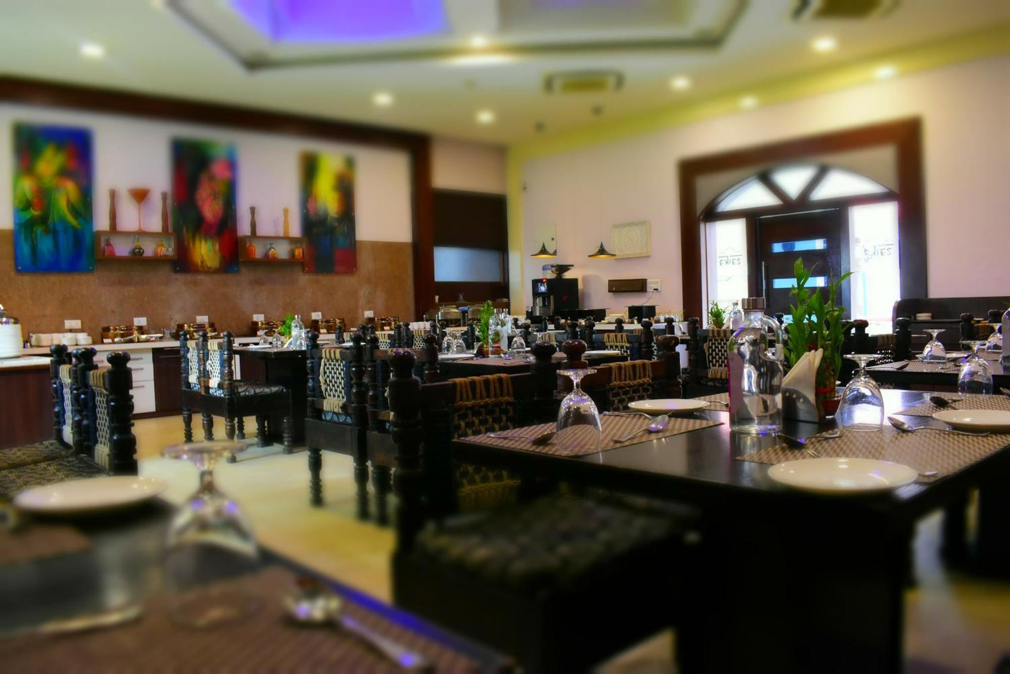Regenta Resort Bhuj By Royal Orchid Hotels Limited Экстерьер фото